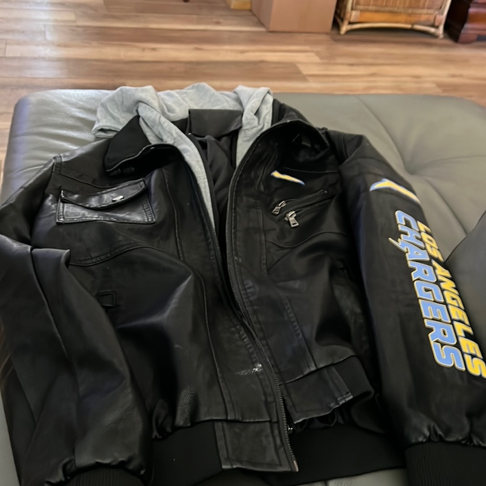 Bomber la chargers